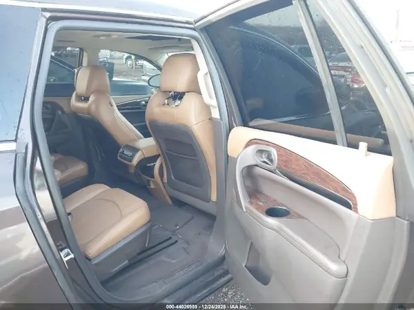 5GAKVBKD9HJ292714 2017 BUICK ENCLAVE - Image 8