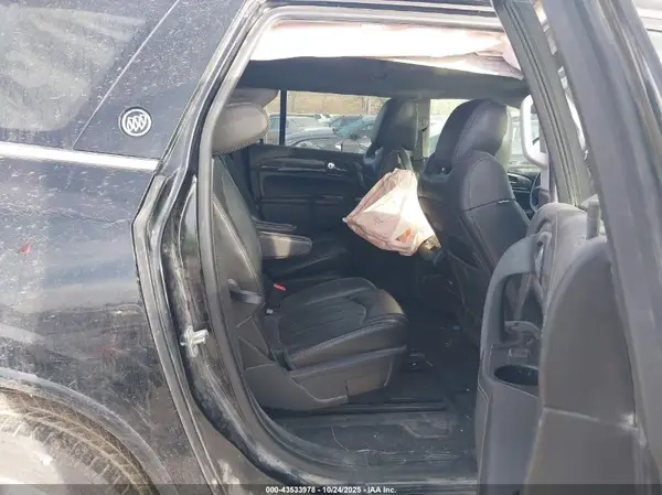 5GAKVCKD0GJ260268 2016 BUICK ENCLAVE - Image 8