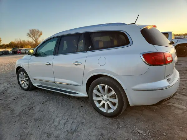 5GAKVCKD1HJ183606 2017 BUICK ENCLAVE - Image 2