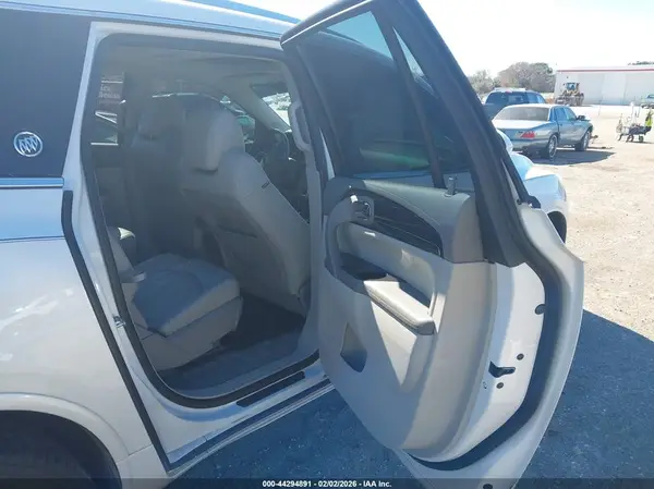 5GAKVCKD2HJ134740 2017 BUICK ENCLAVE - Image 8
