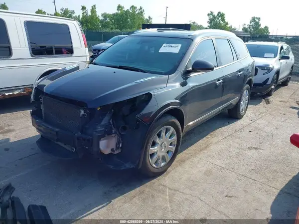 5GAKVCKD2HJ220145 2017 BUICK ENCLAVE - Image 2