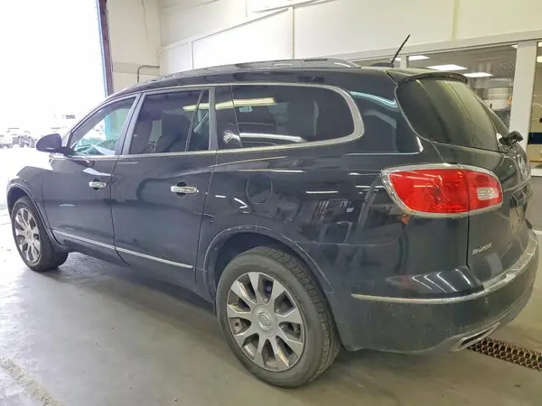 5GAKVCKD3HJ233177 2017 BUICK ENCLAVE - Image 2