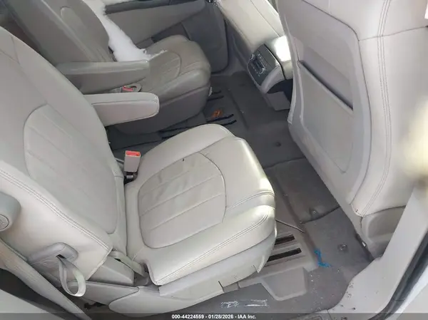 5GAKVCKD3HJ249279 2017 BUICK ENCLAVE - Image 8