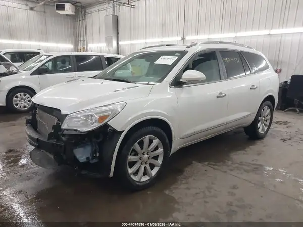 5GAKVCKD4HJ234502 2017 BUICK ENCLAVE - Image 2