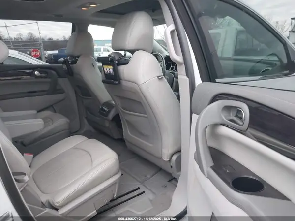 5GAKVCKD6HJ281885 2017 BUICK ENCLAVE - Image 8