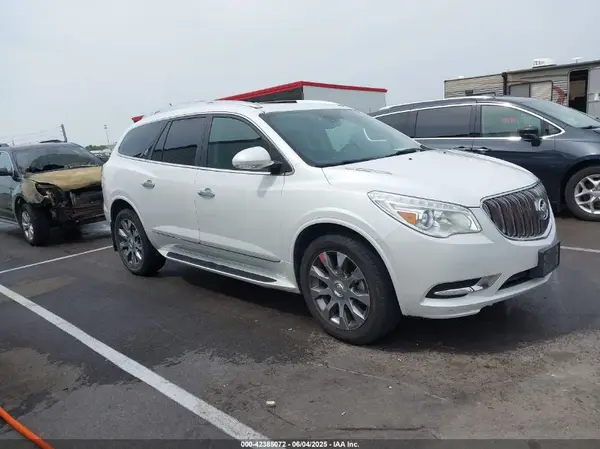 5GAKVCKD7HJ180256 2017 BUICK ENCLAVE - Image 1