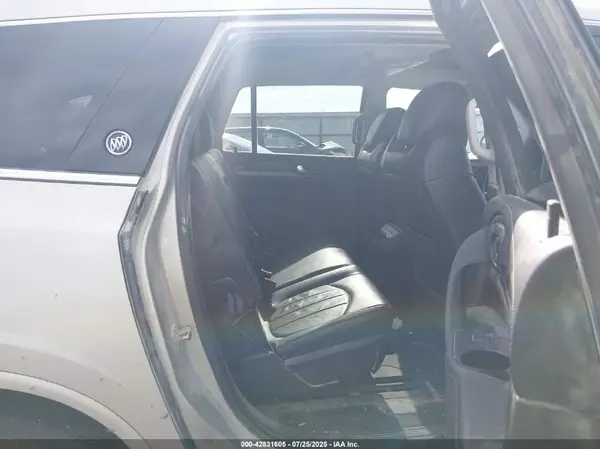 5GAKVCKD8HJ100026 2017 BUICK ENCLAVE - Image 8