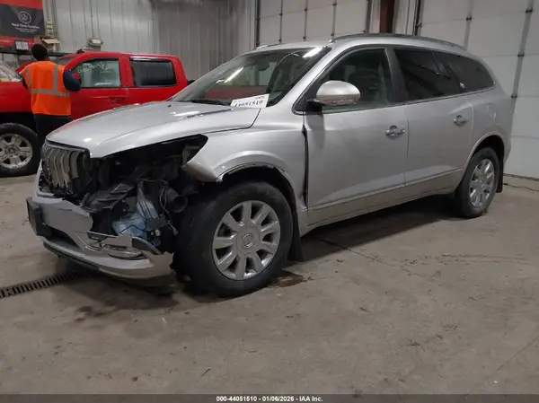 5GAKVCKD8HJ242036 2017 BUICK ENCLAVE - Image 2