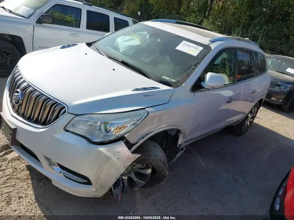 5GAKVCKD9HJ135142 2017 BUICK ENCLAVE - Image 2