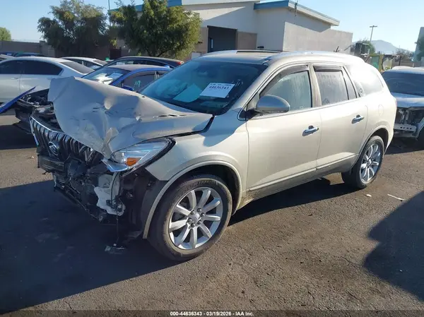 5GAKVCKD9HJ210390 2017 BUICK ENCLAVE - Image 2