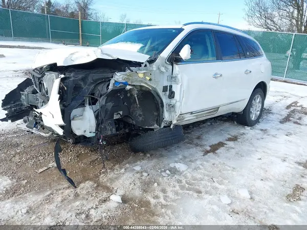 5GAKVCKD9HJ281511 2017 BUICK ENCLAVE - Image 2
