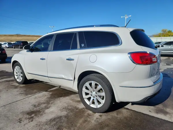 5GAKVCKDXHJ220474 2017 BUICK ENCLAVE - Image 2