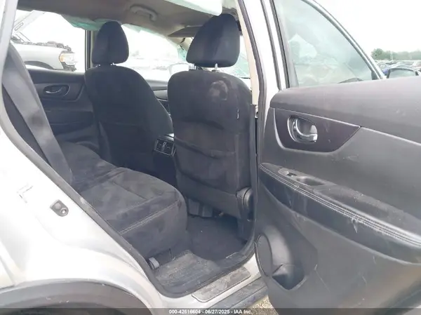 5N1AT2MM0GC827571 2016 NISSAN ROGUE - Image 8