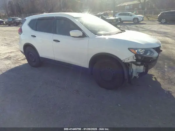 5N1AT2MM0HC806656 2017 NISSAN ROGUE - Image 1