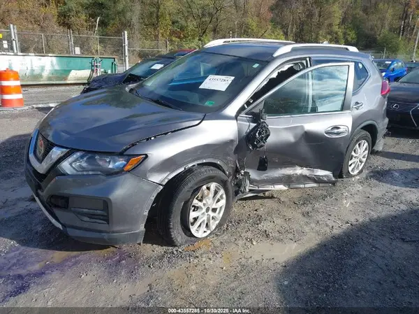 5N1AT2MM0HC841455 2017 NISSAN ROGUE - Image 2