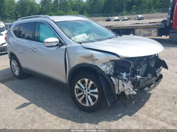 5N1AT2MM1GC775643 2016 NISSAN ROGUE - Image 1