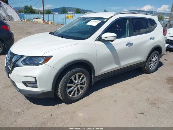 5N1AT2MM2HC754639 2017 NISSAN ROGUE - Image 2