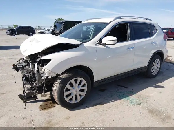 5N1AT2MM2HC833793 2017 NISSAN ROGUE - Image 2