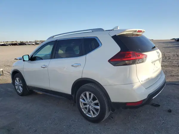 5N1AT2MM2HC836516 2017 NISSAN ROGUE - Image 2