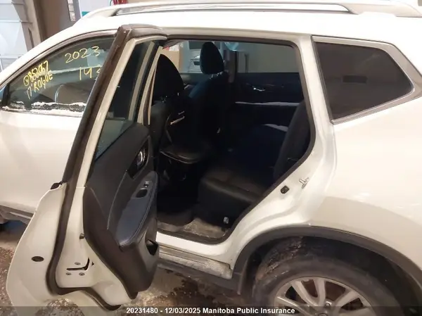 5N1AT2MM2HC852067 2017 NISSAN ROGUE - Image 8