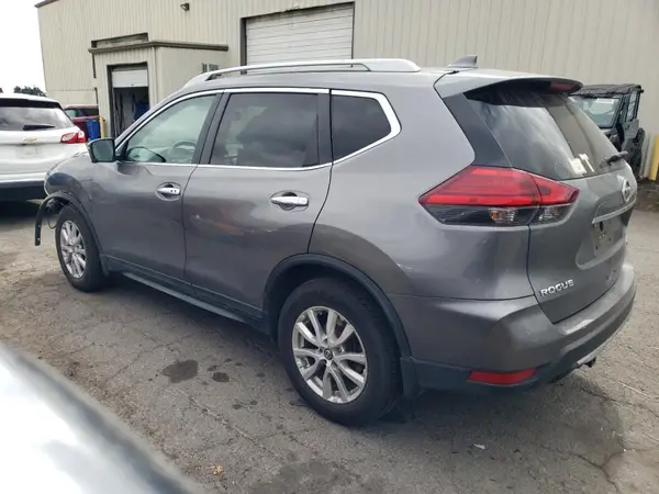 5N1AT2MM3HC755959 2017 NISSAN ROGUE - Image 2