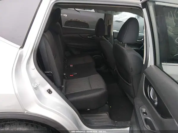 5N1AT2MM3HC805324 2017 NISSAN ROGUE - Image 8
