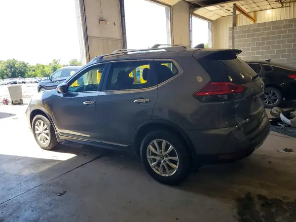 5N1AT2MM4HC735607 2017 NISSAN ROGUE - Image 2