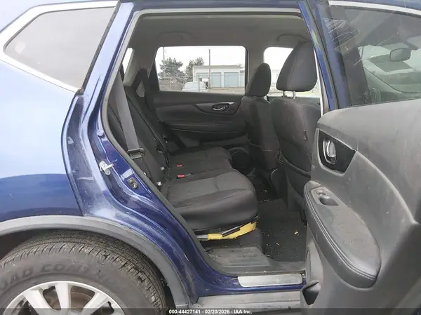 5N1AT2MM4HC755145 2017 NISSAN ROGUE - Image 8
