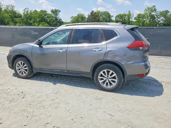 5N1AT2MM4HC820690 2017 NISSAN ROGUE - Image 2