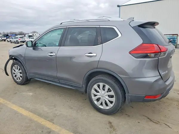 5N1AT2MM6HC778085 2017 NISSAN ROGUE - Image 2