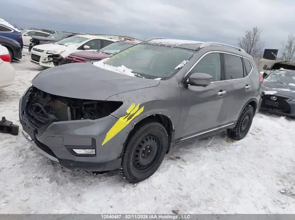 5N1AT2MM6HC793105 2017 NISSAN ROGUE - Image 2