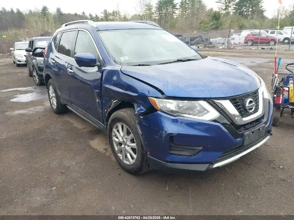 5N1AT2MM7HC815645 2017 NISSAN ROGUE - Image 1