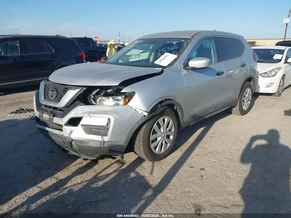5N1AT2MM7HC825365 2017 NISSAN ROGUE - Image 2