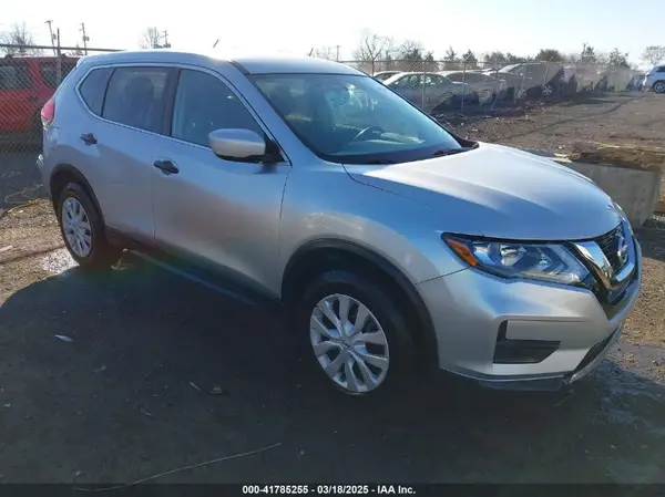5N1AT2MM8HC743287 2017 NISSAN ROGUE - Image 1