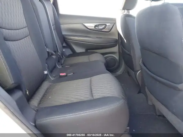 5N1AT2MM8HC743287 2017 NISSAN ROGUE - Image 8