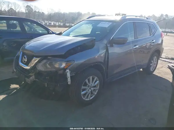 5N1AT2MM8HC793011 2017 NISSAN ROGUE - Image 2