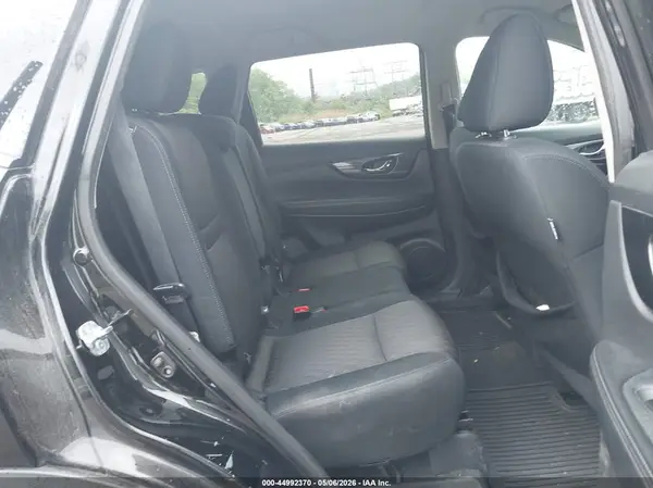 5N1AT2MM9HC737918 2017 NISSAN ROGUE - Image 8