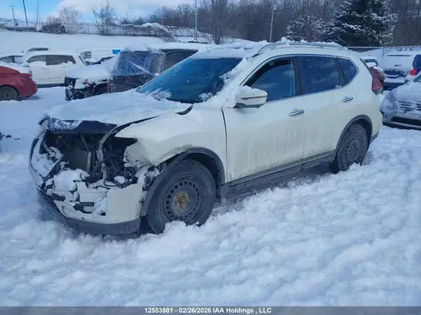 5N1AT2MM9HC748109 2017 NISSAN ROGUE - Image 2