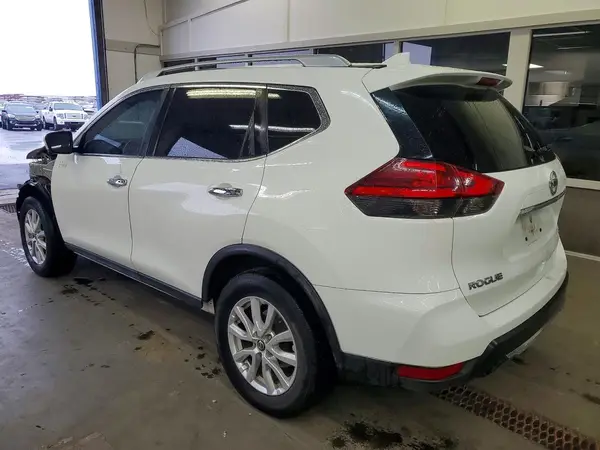 5N1AT2MM9HC833788 2017 NISSAN ROGUE - Image 2