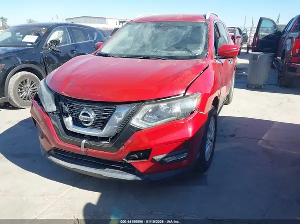 5N1AT2MMXHC798470 2017 NISSAN ROGUE - Image 2
