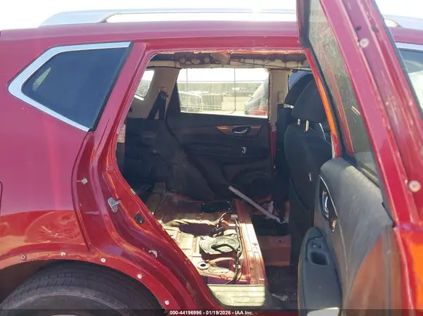5N1AT2MMXHC798470 2017 NISSAN ROGUE - Image 8