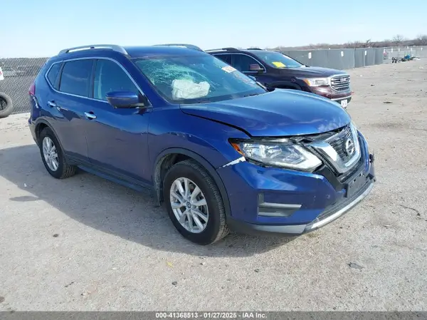 5N1AT2MN1HC758349 2017 NISSAN ROGUE - Image 1