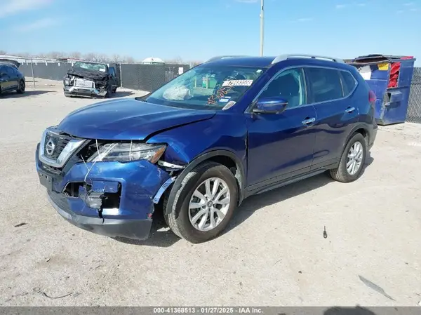 5N1AT2MN1HC758349 2017 NISSAN ROGUE - Image 2