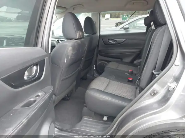 5N1AT2MN1HC823023 2017 NISSAN ROGUE - Image 8