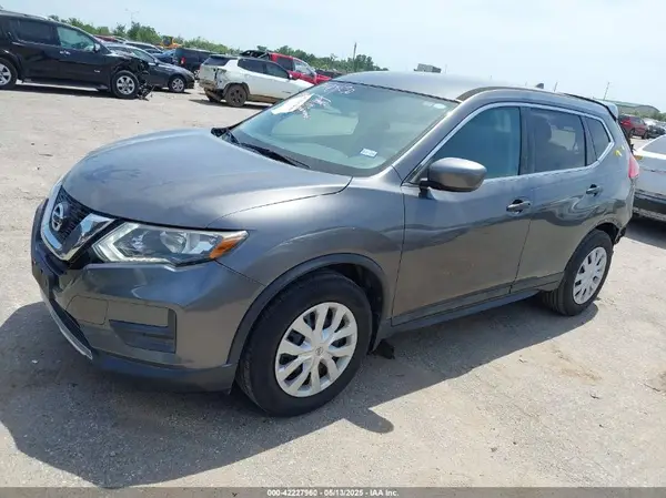 5N1AT2MN2HC730219 2017 NISSAN ROGUE - Image 2