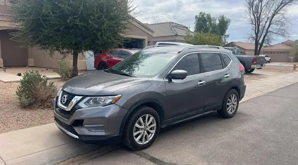 5N1AT2MN2HC732617 2017 NISSAN ROGUE - Image 2