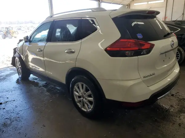 5N1AT2MN2HC757825 2017 NISSAN ROGUE - Image 2