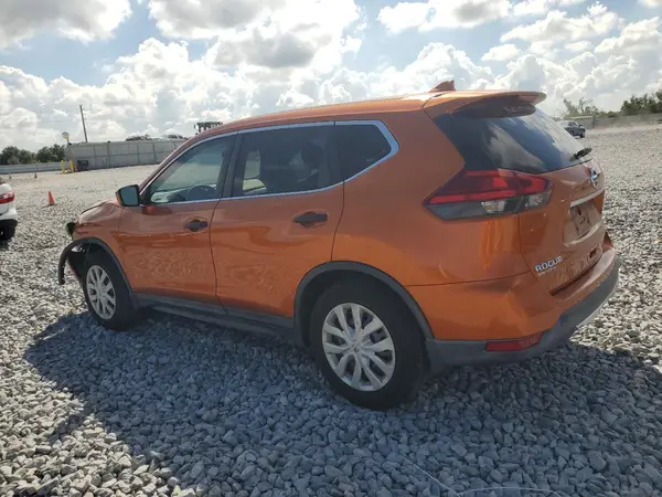 5N1AT2MN2HC761955 2017 NISSAN ROGUE - Image 2