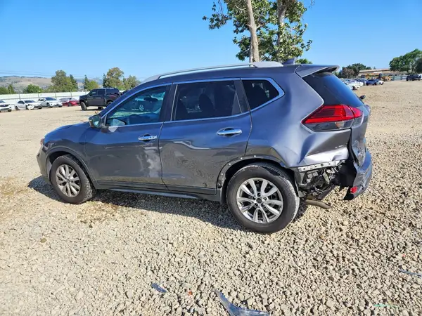 5N1AT2MN2HC772583 2017 NISSAN ROGUE - Image 2
