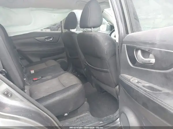 5N1AT2MN2HC782126 2017 NISSAN ROGUE - Image 8